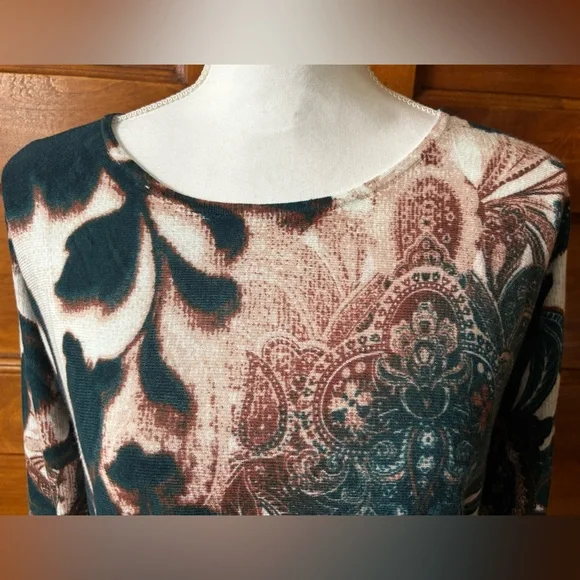 Chico’s Multicolor Paisley Women's Sweater - Picture 2 of 7